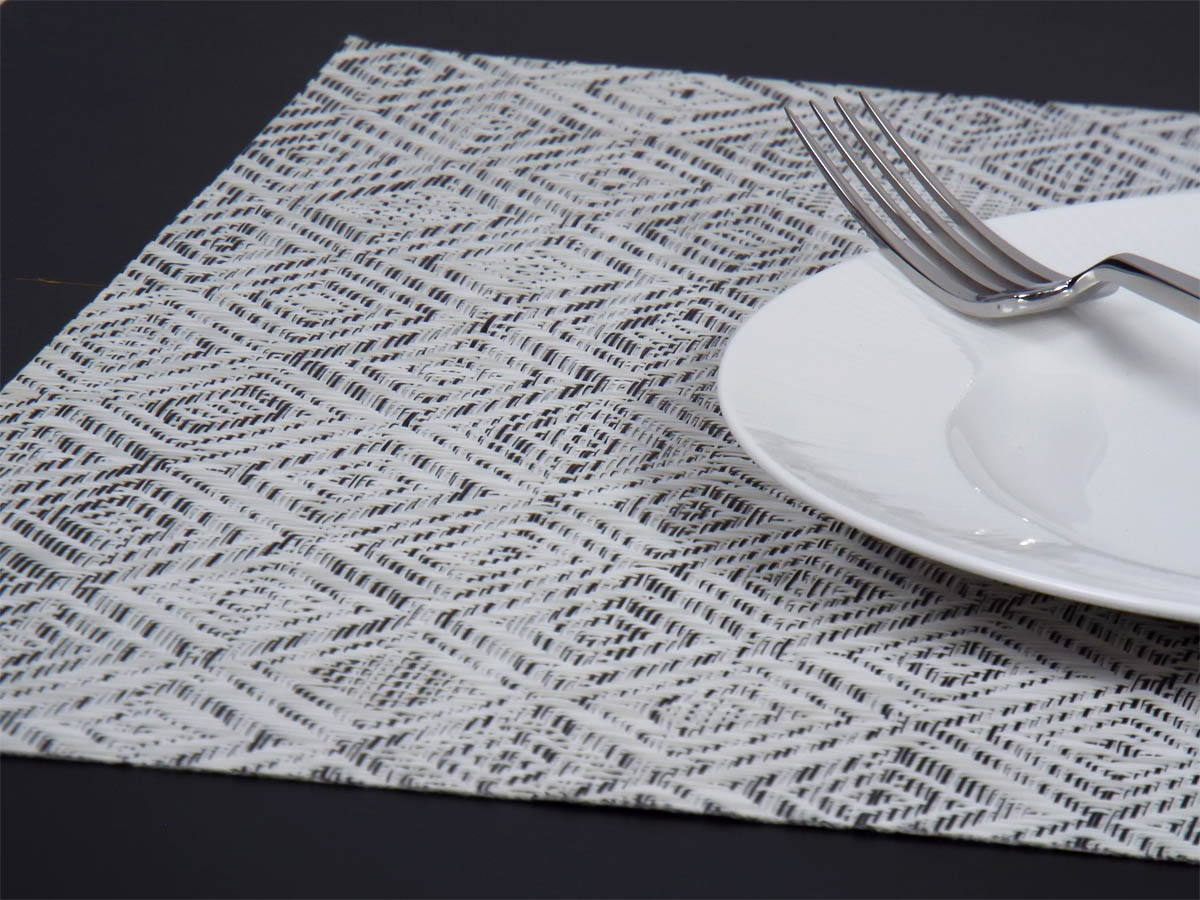 チルウィッチ・ランチョンマットのモザイク柄