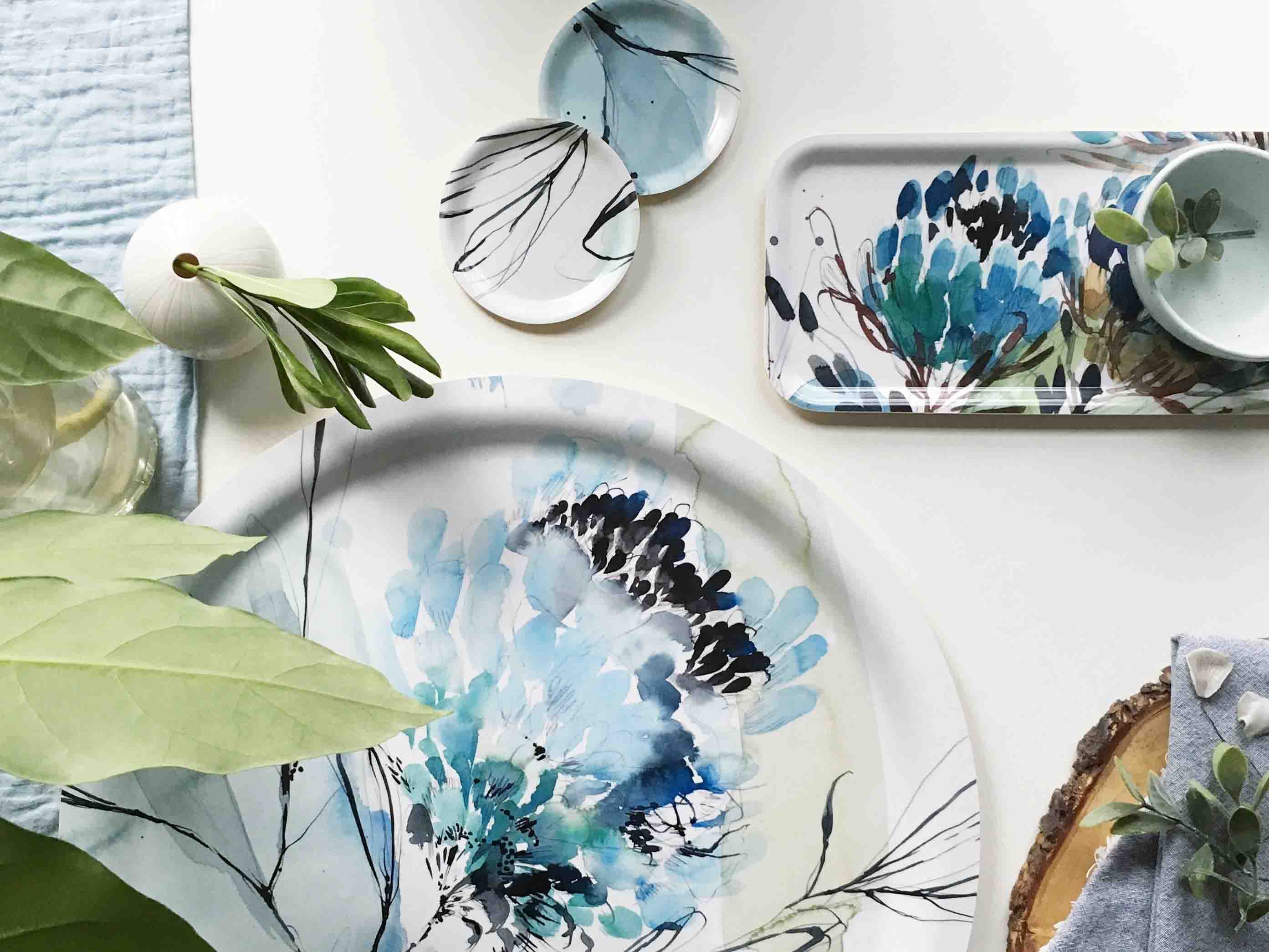 ケリーベンチュラのトレー