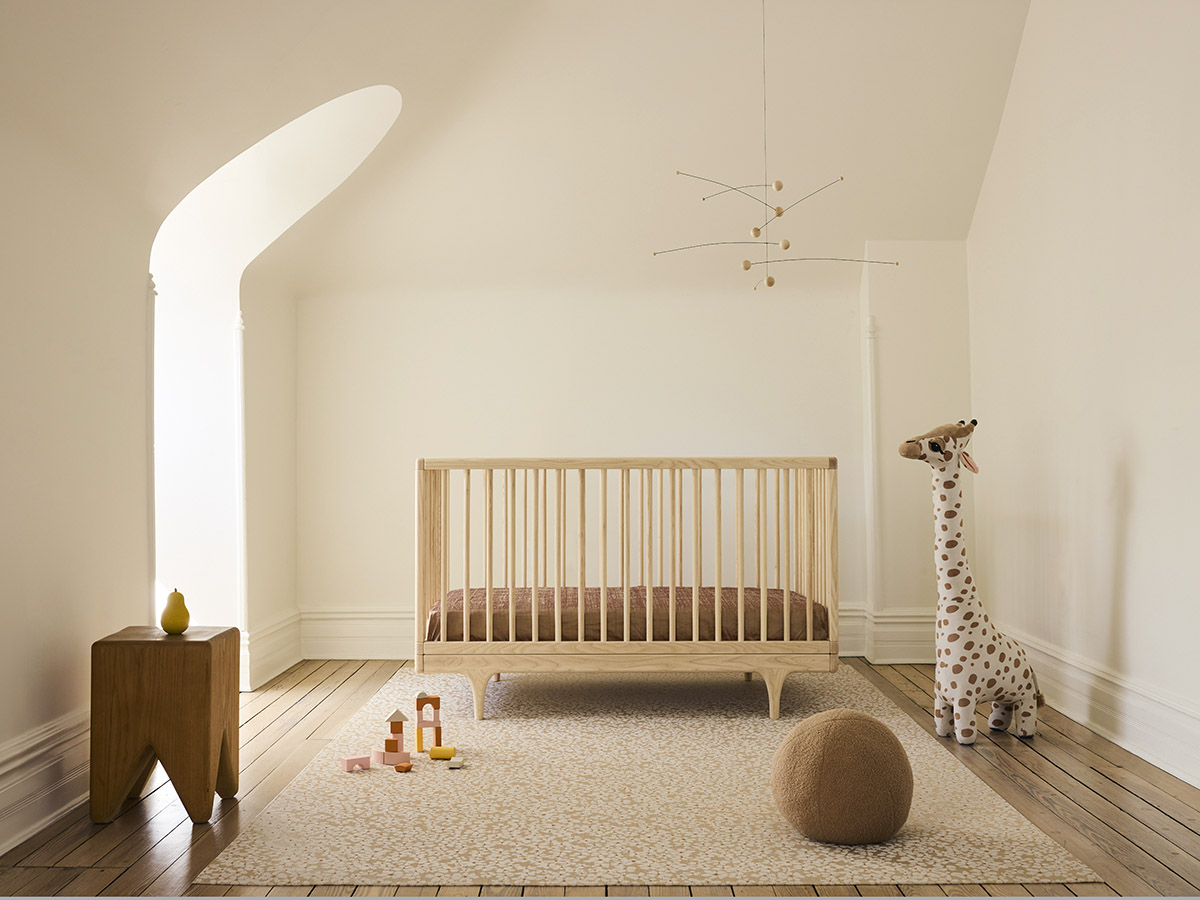 チルウィッチ ラグ フローラ 花柄 ライトブラウン アーモンド