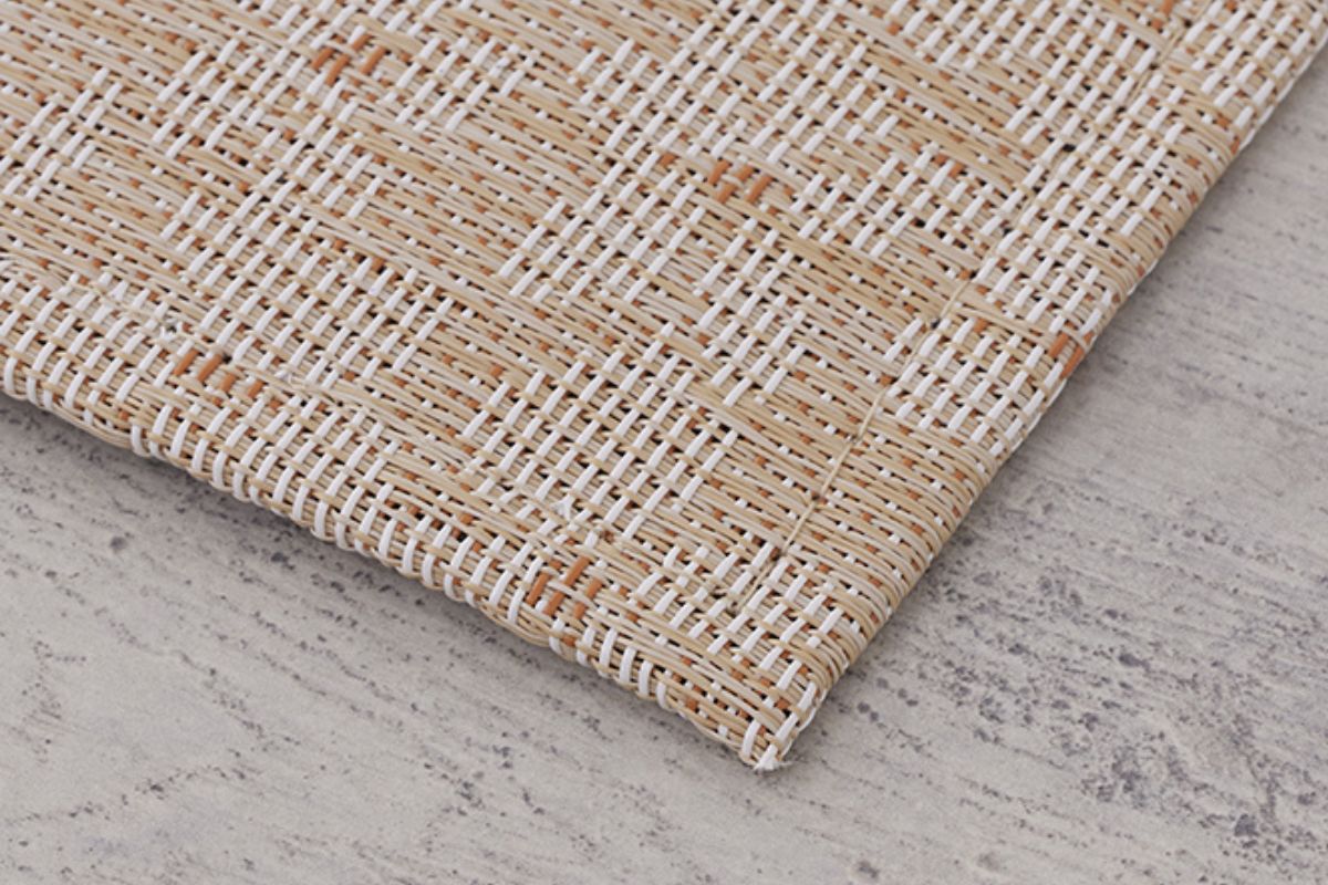 チルウィッチ ラグ フローラ 花柄 ライトブラウン アーモンド