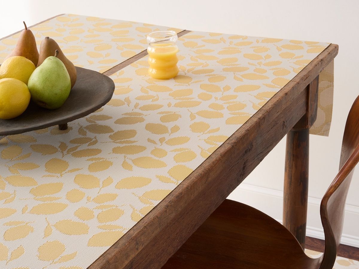 チルウィッチのテーブルランナー