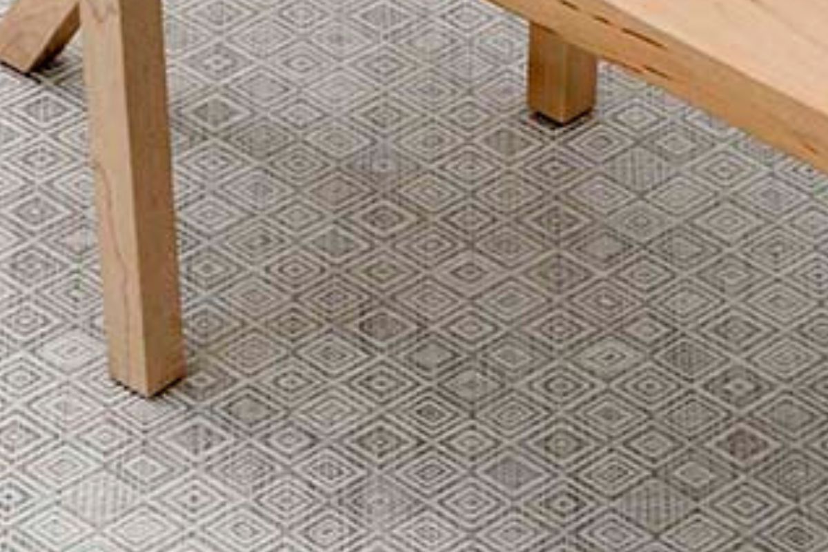 チルウィッチ ラグ モザイク グレー