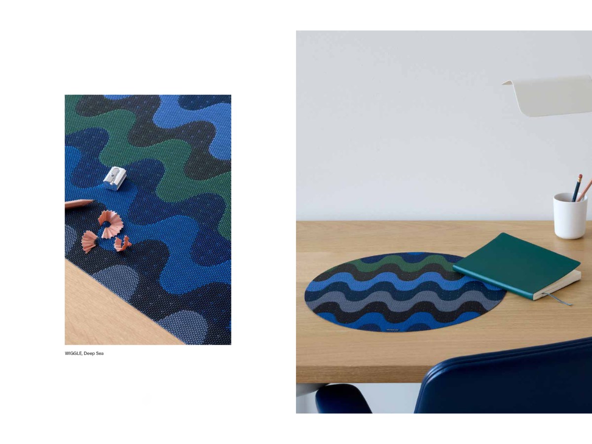 チルウィッチ 2026年春の新作 ウイグル柄　ディープシー色 ランチョンマット