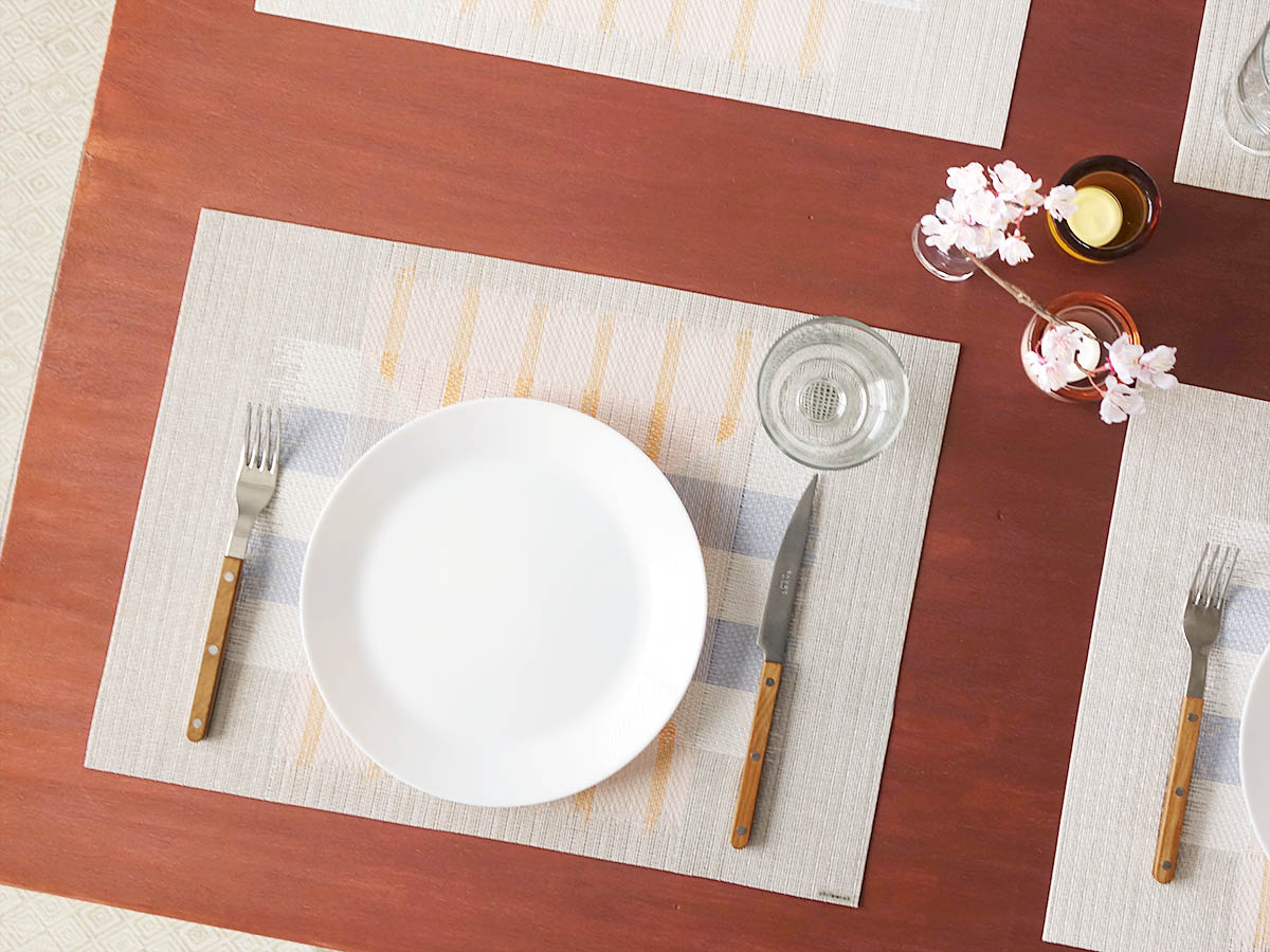 チルウィッチ ランチョンマット　メサ柄　マーブル色　ピンク色