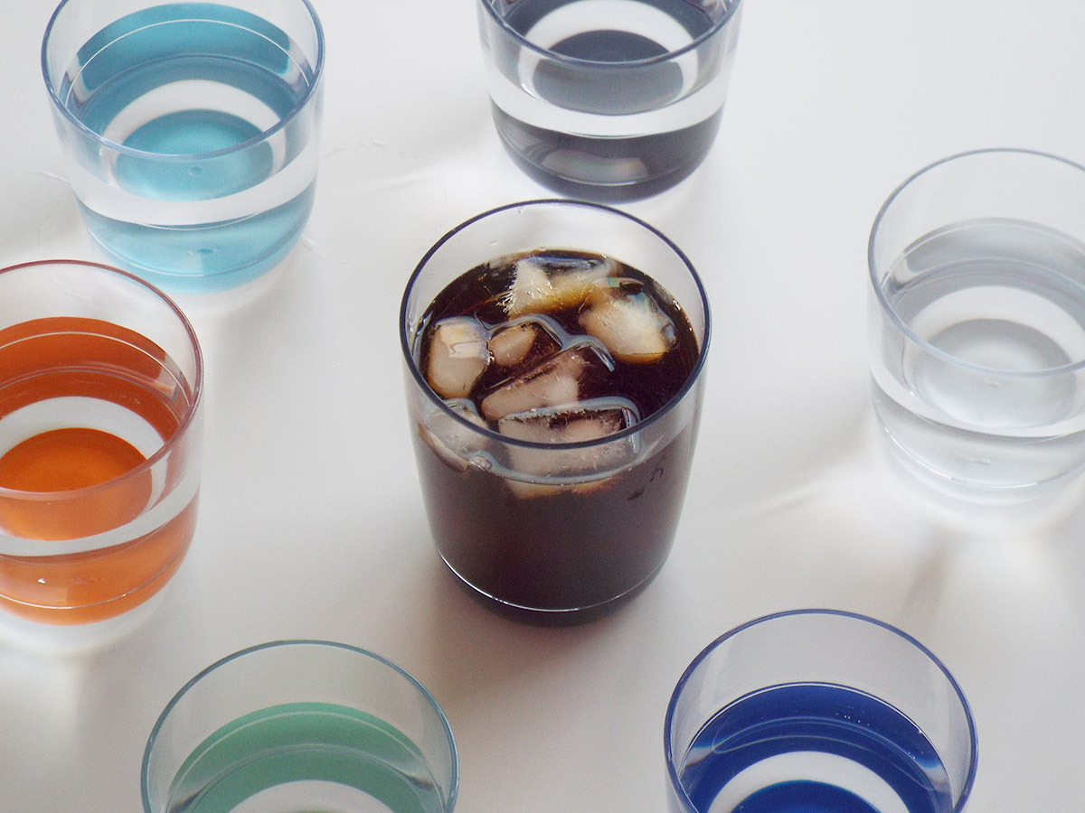 アイスコーヒーでも水滴がでにくいトライタンのタンブラーグラス