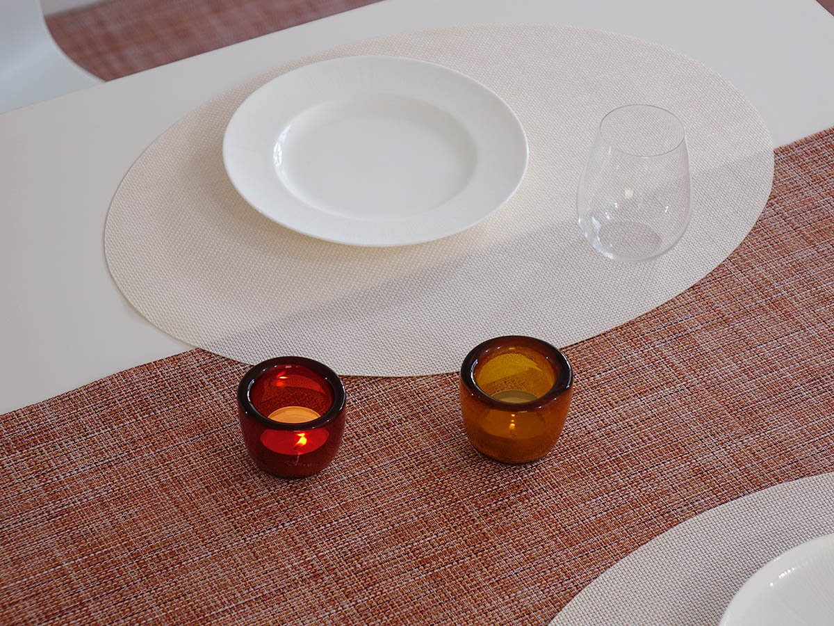 チルウィッチのテーブルランナー ミニバスケットウィーブ　シナモン色　7色の暖色のマルチカラー