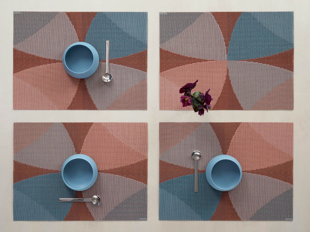 チルウィッチのランチョンマット　キャノピー柄　2025年秋冬新作　ラズベリー色