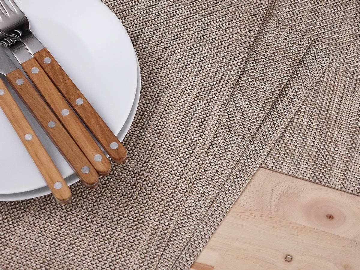 チルウィッチ テーブルランナー ミニバスケットウィーブ リネン 平織り ベージュ