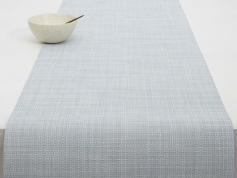 平織りのスカイブルーのテーブルランナー