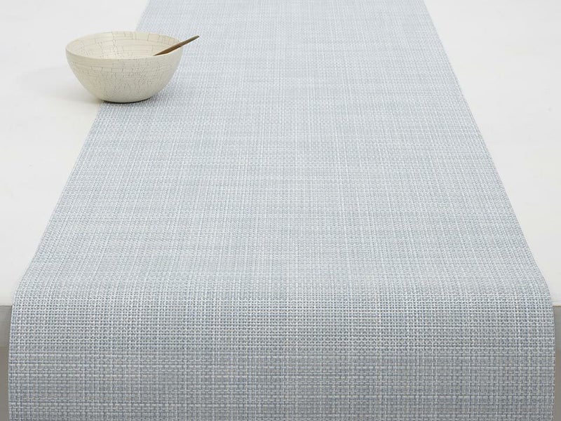 平織りのスカイブルーのテーブルランナー