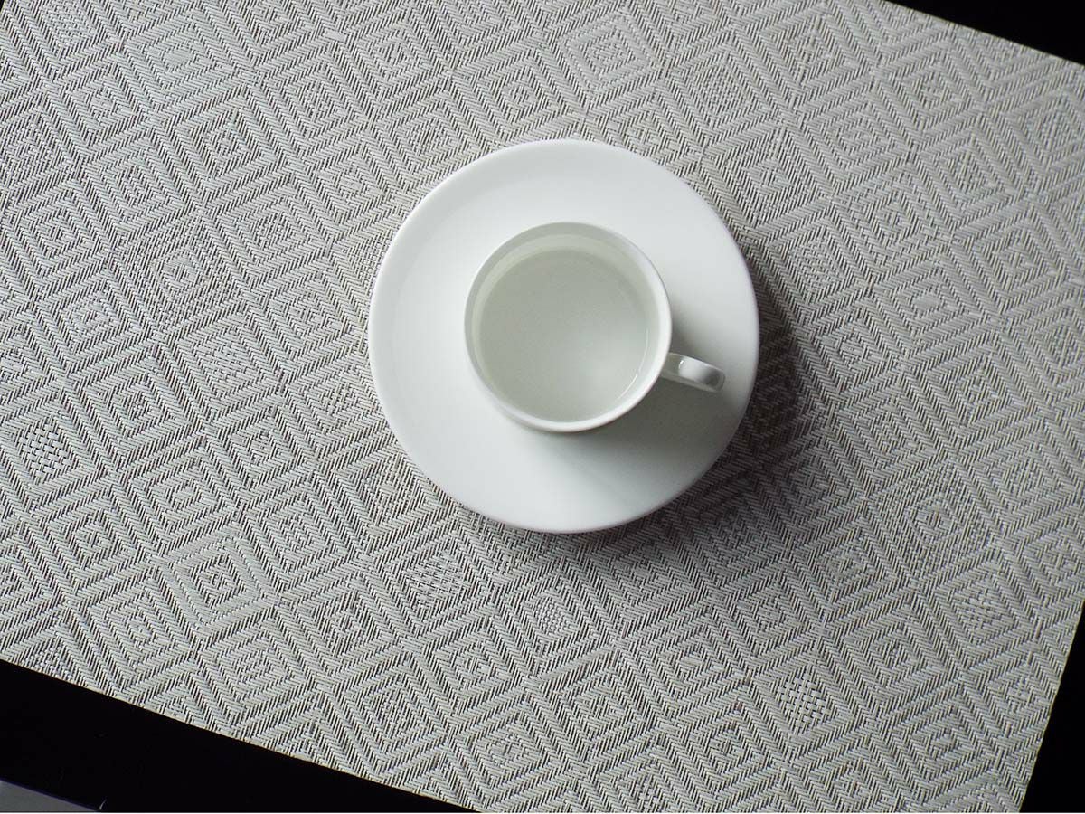 チルウィッチテーブルランナーのモザイク柄