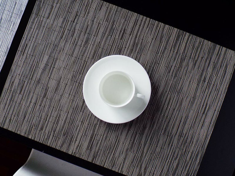 Chilewich・Bamboのグレイフランネル色のランチョンマット