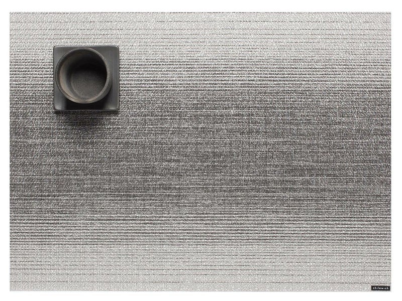 濃淡のグレイの絣のグラデーションのランチョンマット