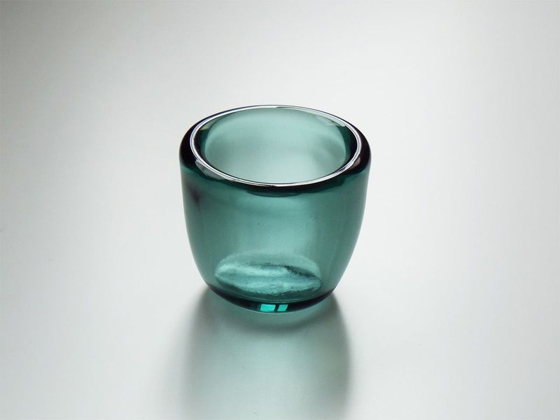 ガラス製のティーライトホルダー グレイがかった薄いグリーン
