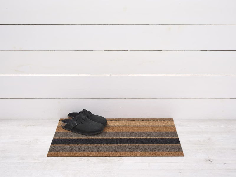 チルウィッチの玄関・キッチンマット　Bolt Stripe  Honey色