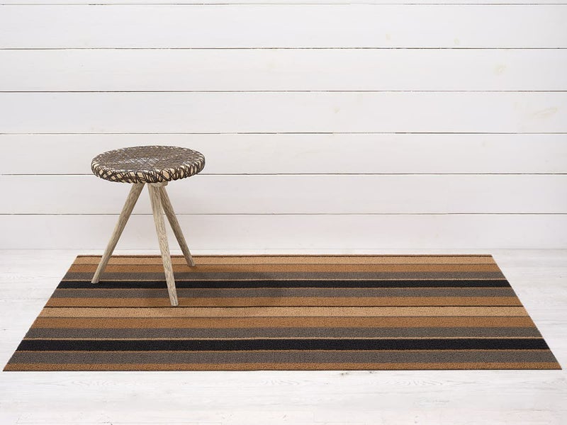 チルウィッチの玄関・キッチンマット　Bolt Stripe  Honey色