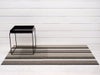  チルウィッチの玄関マット　プリーツストライプ柄　オイスター色